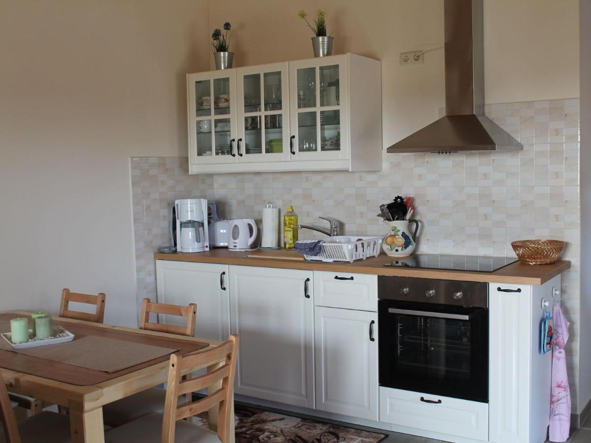 Comfy Farmhouse In Brusow With Garden Kropelin Bagian luar foto