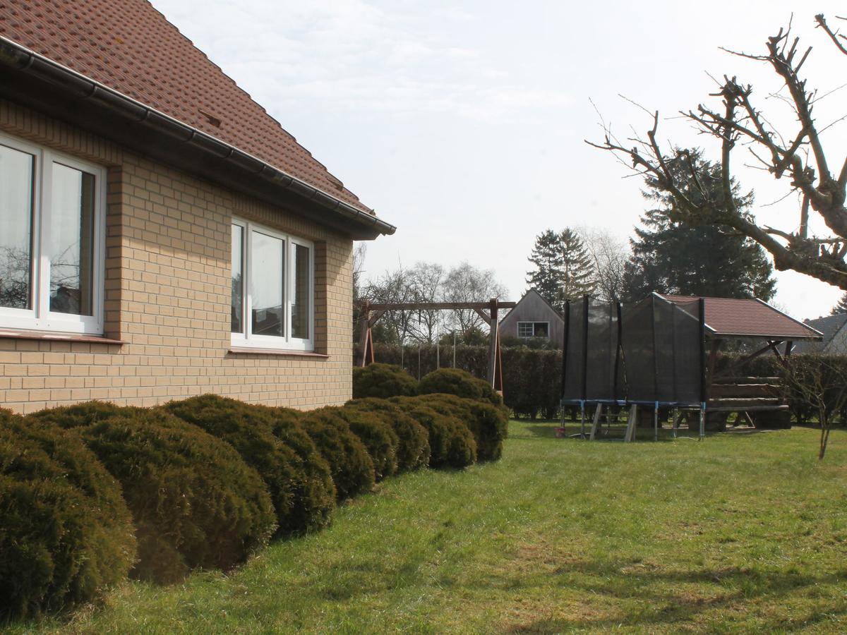 Comfy Farmhouse In Brusow With Garden Kropelin Bagian luar foto